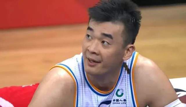 都跟我上去好好参观一下。